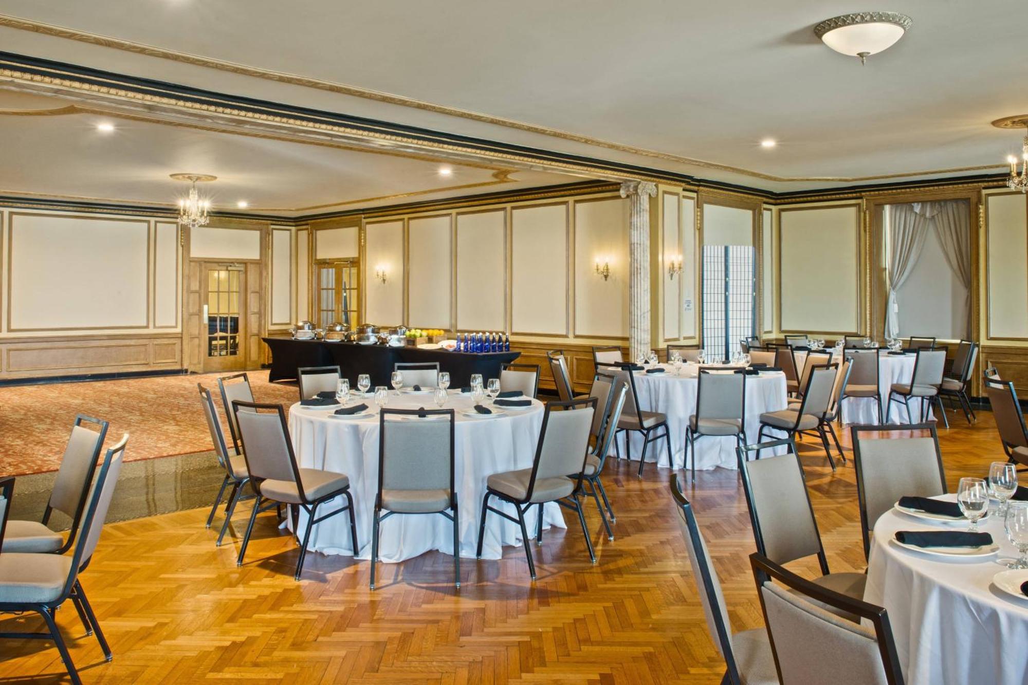 Marriott Syracuse Downtown Hotel Exterior photo