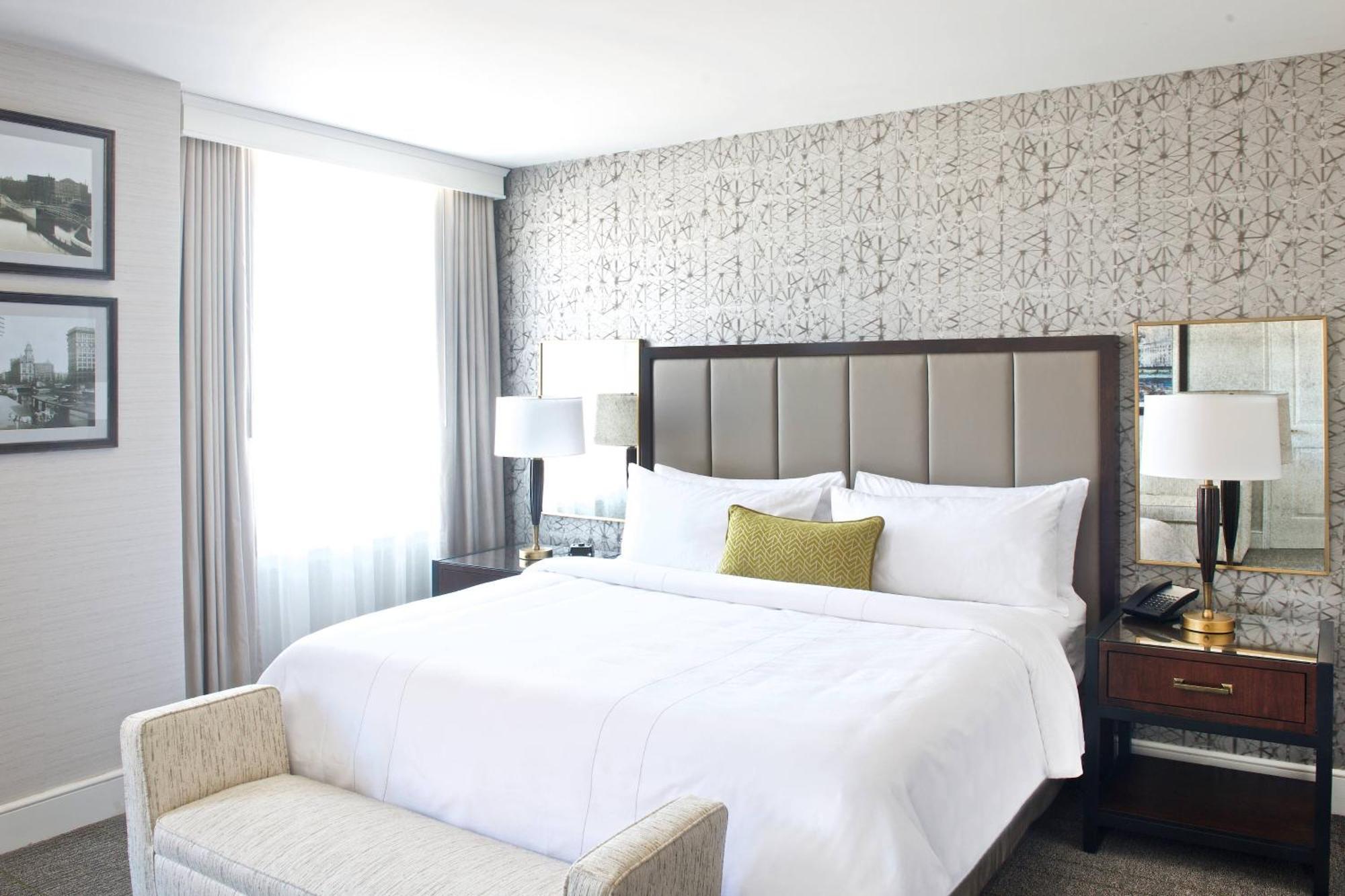 Marriott Syracuse Downtown Hotel Exterior photo