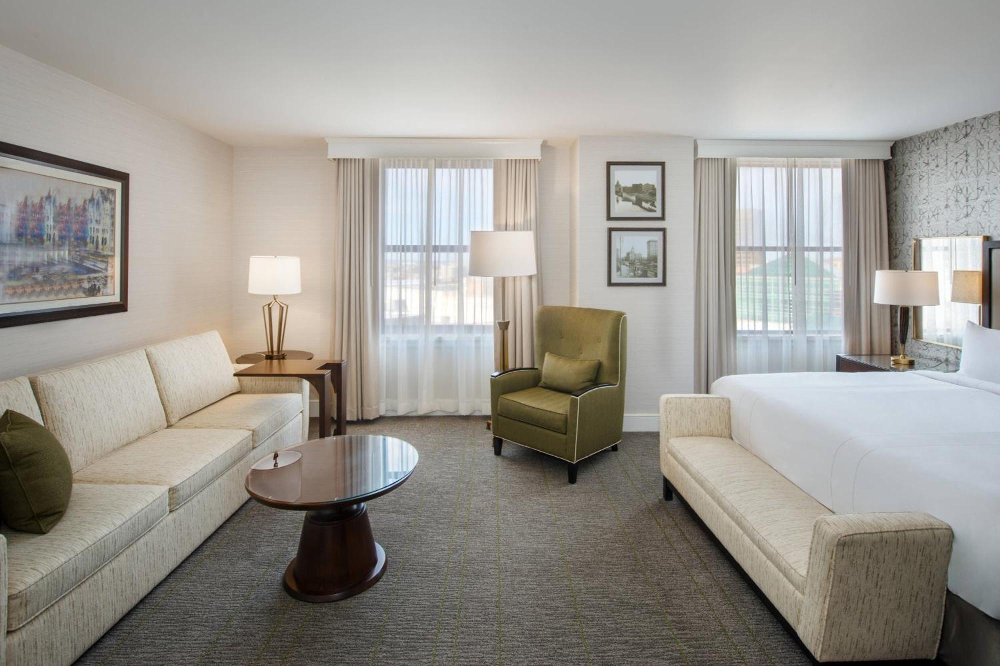 Marriott Syracuse Downtown Hotel Exterior photo