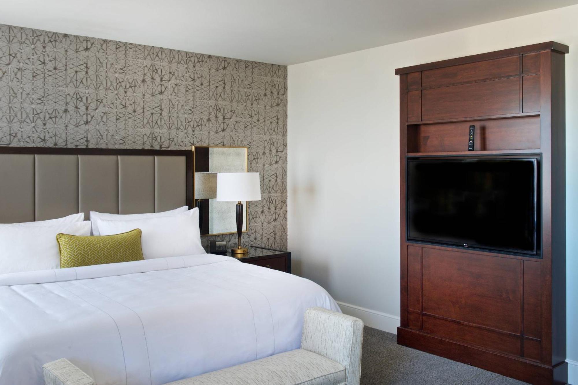 Marriott Syracuse Downtown Hotel Exterior photo